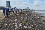 Hàng chục tấn rác dạt vào bờ biển Vũng Tàu