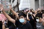 Hong Kong bắt 77 người đeo khẩu trang