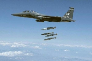 Mỹ ném bom hủy kho đạn bỏ lại ở Syria