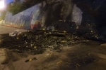 Hà Nội: Con đường gốm sứ ven sông Hồng xuất hiện những mảng vỡ nát, loang lổ, nghi do người dân đốt rác