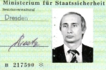 Công bố hồ sơ của Tổng thống Putin thời làm điệp viên KGB