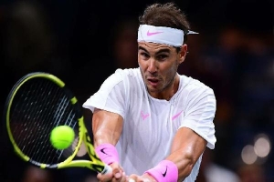 Nadal vào bán kết Paris Masters