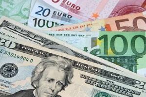 Tỷ giá ngoại tệ ngày 4/11, USD giảm, euro tăng