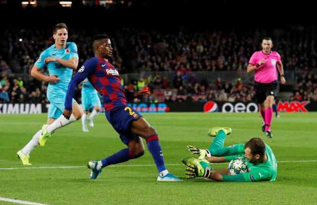 Truoctrandau đưa tin: Barca 0-0 Slavia Prague: Siêu nhân Messi bất lực trước thủ
