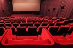 Tại sao các rạp chiếu phim phải làm rèm cửa bằng vải đỏ?