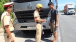 Phú Lộc xử lý xe chở vật liệu xây dựng và chở keo tràm vi phạm