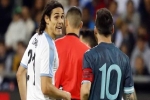 Đối thủ gạ đấm nhau, Messi đáp trả: 'Bất cứ khi nào mày muốn'
