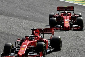 Binotto: 'Va chạm giữa Vettel và Leclerc thật ngớ ngẩn'