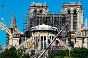 Nhà thờ Đức Bà Paris lần đầu hủy lễ Giáng sinh sau hơn 200 năm