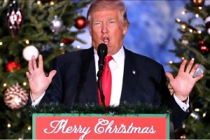 Giáng sinh 'ấm lòng' của TT Trump: Vừa được TQ tặng quà khủng, vừa lập kỷ lục mới bất chấp bão luận tội