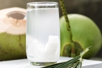 Đáp án chính xác nhất cho thắc mắc uống nước dừa có an toàn cho người mắc bệnh tiểu đường hay không