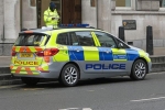Cảnh sát Anh mua xe điện 2 triệu USD nhưng bắt cướp phải chờ sạc pin