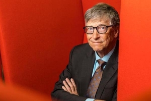 Bill Gates: 'Tôi từng tấn công máy tính nhà trường để được xếp ngồi cạnh gái xinh nhưng lại ngại tán tỉnh họ'
