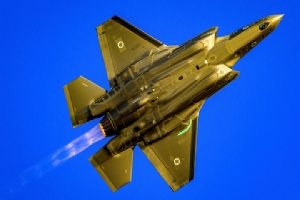 'Tiêm kích F-35 Israel bay sát vị trí S-400 Nga tại Syria'
