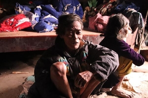 Cuộc sống săn bắt, hái lượm như người nguyên thủy ở bộ tộc kỳ lạ nhất Việt Nam