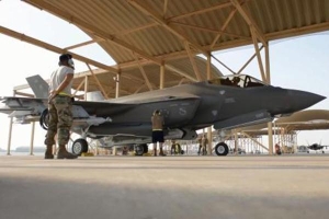 F-35A tại Al-Dhafra luyện đòn 'quái thú' đối phó Iran