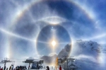 Khoảnh khắc hiếm gặp: Quầng băng 'lạ' sáng rực rỡ quanh Mặt Trời