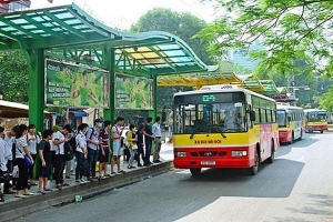 Nhà chờ chuẩn châu Âu, xe buýt Hà Nội vẫn đông, chật?