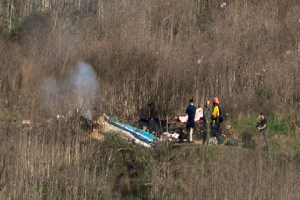 Cận cảnh hiện trường vụ tai nạn rơi máy bay khiến huyền thoại Kobe Bryant và con gái cùng 7 người khác tử nạn