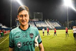 Văn Lâm nói gì khi giúp Muangthong cản phá 2 quả penalty?
