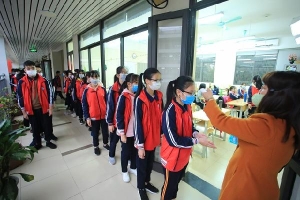 Ngày đầu tiên học sinh nghỉ học phòng chống dịch nCoV: Nhà trường, phụ huynh tìm cách ứng phó