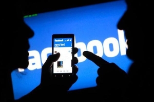 Tăng mức phạt đối với hành vi đưa thông tin sai lên các trang mạng xã hội