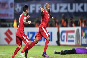 Hy hữu: CLB của huyền thoại Indonesia đo nồng độ cồn ngay trên sân vì lo cầu thủ say xỉn
