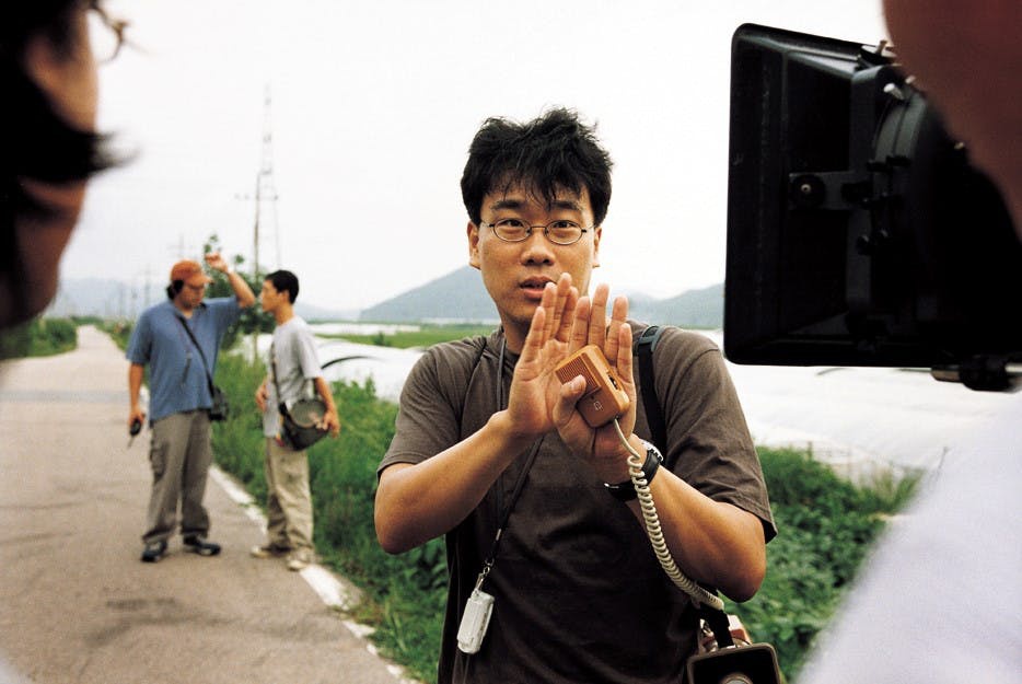 Bong Joon-ho từng không được gia đình ủng hộ theo nghiệp làm phim.