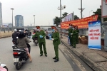Cảnh sát môi trường, Công an Hà Nội phát 10.000 khẩu trang miễn phí cho người dân
