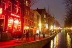 Amsterdam tính dời phố đèn đỏ vào trong nhà, lập 'trung tâm tình dục'