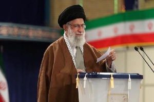Iran tố 'kẻ thù' lợi dụng nCoV phá hoại bầu cử