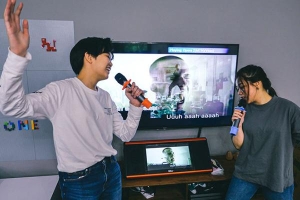 Dịch vụ thuê karaoke tại nhà cho người thích hát nhưng sợ virus corona