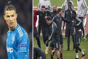 Ronaldo và đồng đội nguy cơ nhiễm COVID-19 từ đội U23 Juventus