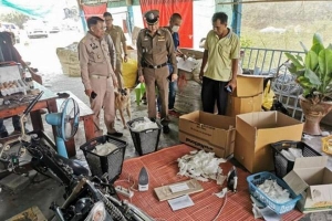 Cảnh sát Thái Lan đột kích nhà máy tái chế khẩu trang đã qua sử dụng