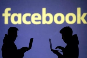 Chỉ còn 2 người gắn bó kể từ thời khởi nghiệp, Facebook là 'miền đất dữ'?