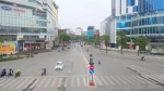 Ảnh: Phố phường Hà Nội vắng như mùng 1 Tết vì dịch Covid-19