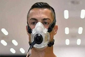 Ronaldo âm tính với Covid-19