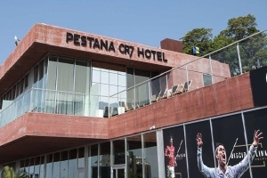 Khách sạn của Ronaldo không trở thành bệnh viện dã chiến