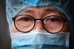 Tiết lộ xúc động về nam bác sĩ đầu tiên ở Việt Nam nhiễm Covid-19: 'Bạn ấy chưa bao giờ than thở, chỉ luôn áy náy sợ ảnh hưởng đến đồng nghiệp'