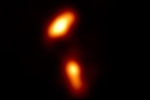 Ảnh chụp hố đen siêu khối lượng phun tia vật chất