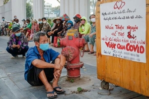 Người Việt ở Pháp quyên góp hỗ trợ chống dịch