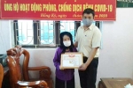 Huyện Sóc Sơn: Mẹ Việt Nam Anh hùng 100 tuổi ủng hộ tiền chống dịch Covid-19