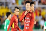 Văn Toàn và những kỷ niệm nhớ đời: Bị nhắc nhở vì dỗ bạn gái khi đang đá cho U23 Việt Nam đến đẩy trọng tài suýt phải trả giá