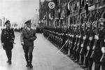Sốc với 'búp bê tình yêu' Hitler đặt làm cho binh sĩ Đức