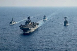 Tàu chiến Mỹ - Trung đối đầu trong căng thẳng ở Biển Đông