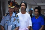 Ronaldinho lần đầu chia sẻ về những ngày tháng phải ngồi tù: Tôi sốc nặng khi biết mình bị tống giam. Thật không thể tưởng tượng nổi!