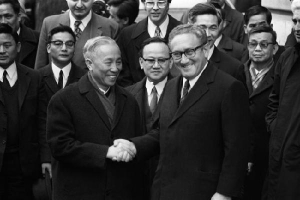 Đóng góp của ngoại giao Việt Nam vào chiến thắng lịch sử năm 1975
