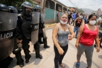 Ngăn an táng thi thể nghi mắc Covid-19, người dân Honduras đụng độ cảnh sát