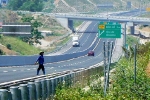 Xây dựng đường dân sinh trên tuyến cao tốc Bắc Giang - Lạng Sơn: Chậm tiến độ
