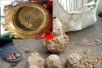 Đào móng làm nhà ở Bình Dương, phát hiện nhiều tượng đồng kỳ lạ